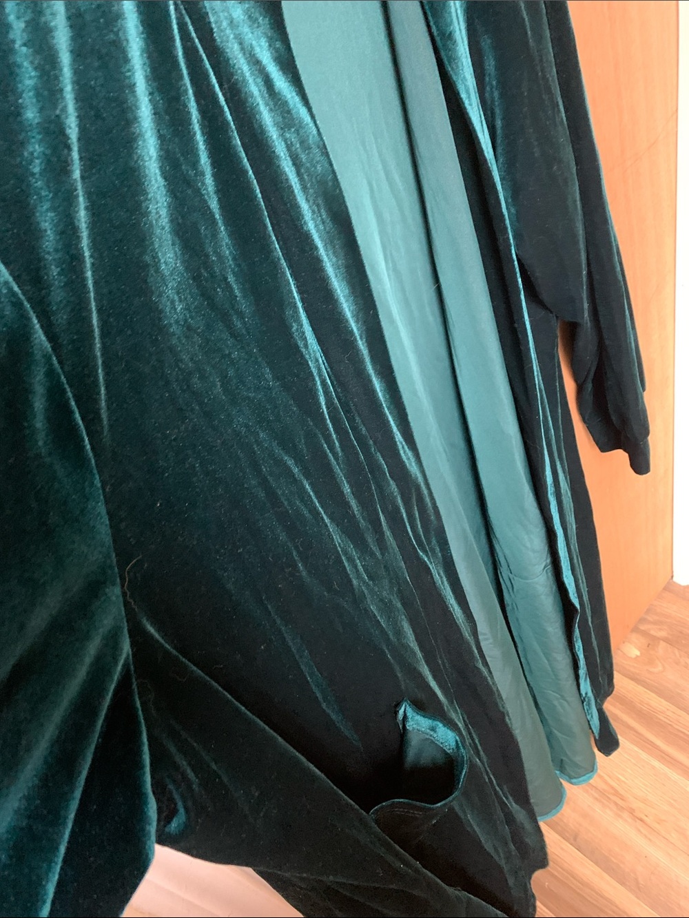 Velour Robe - Picture 5 of 5